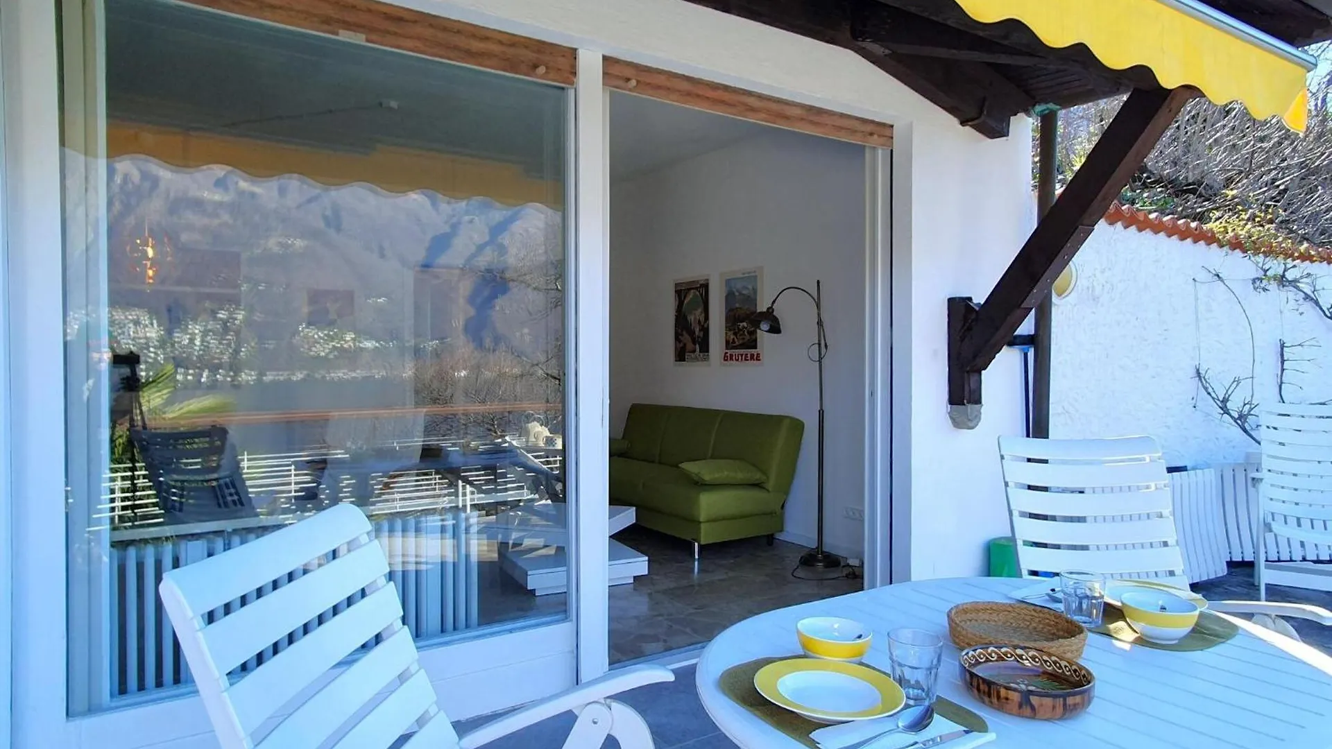 Pino Lago Maggiore Amazing Apartment With Private Terrace איטליה
